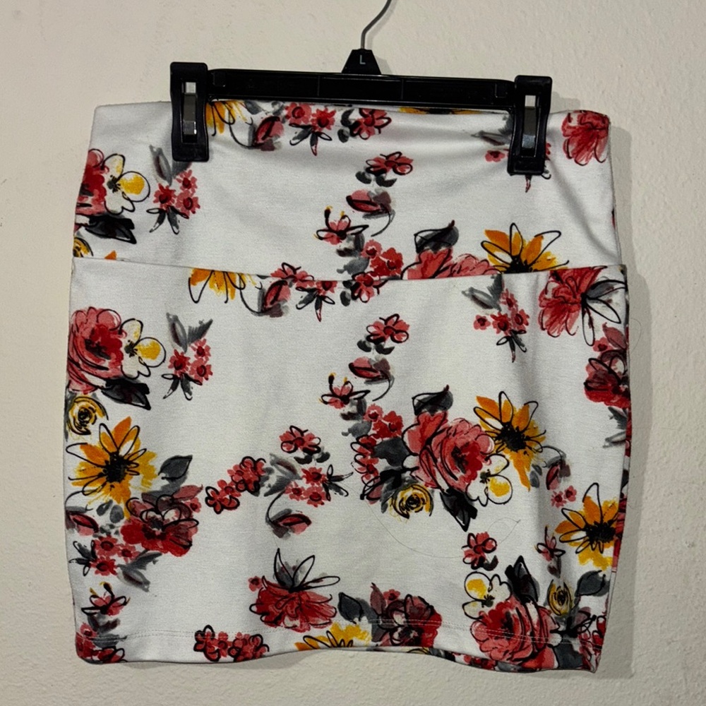 Forever 21 Red and Pink Mini Pencil Skirt Casual